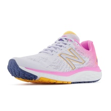 New Balance Buty biegowe Fresh Foam 680v7 (Amortyzacja) białe damskie